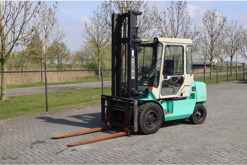 Mitsubishi FD45K | FORK SPREADERS | SIDESHIFT | DUPLO - Carretilla elevadora diésel: foto 2 Mitsubishi FD45K | FORK SPREADERS | SIDESHIFT | DUPLO - Carretilla elevadora diésel: foto 2