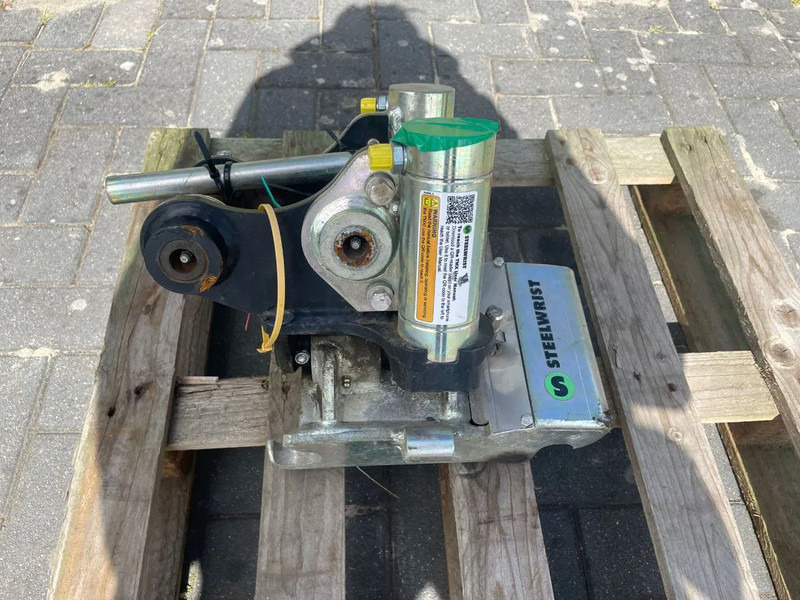 STEELWRIST TMX S30 -180HA | TILT QUICKCOUPLER | TILTING COUPLER | NEW - Rotor basculante para Maquinaria de construcción: foto 2 STEELWRIST TMX S30 -180HA | TILT QUICKCOUPLER | TILTING COUPLER | NEW - Rotor basculante para Maquinaria de construcción: foto 2
