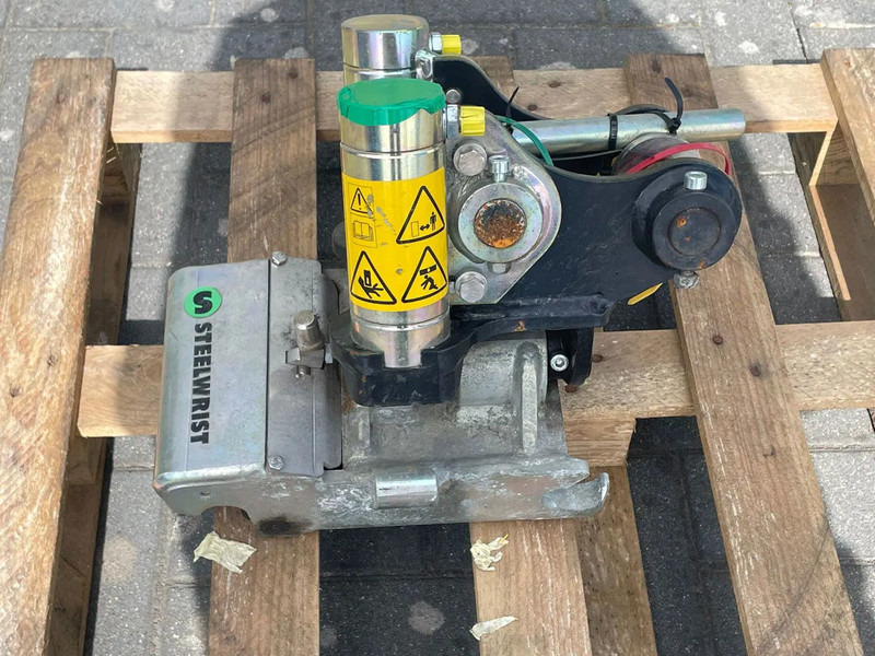 STEELWRIST TMX S30 -180HA | TILT QUICKCOUPLER | TILTING COUPLER | NEW - Rotor basculante para Maquinaria de construcción: foto 2 STEELWRIST TMX S30 -180HA | TILT QUICKCOUPLER | TILTING COUPLER | NEW - Rotor basculante para Maquinaria de construcción: foto 2