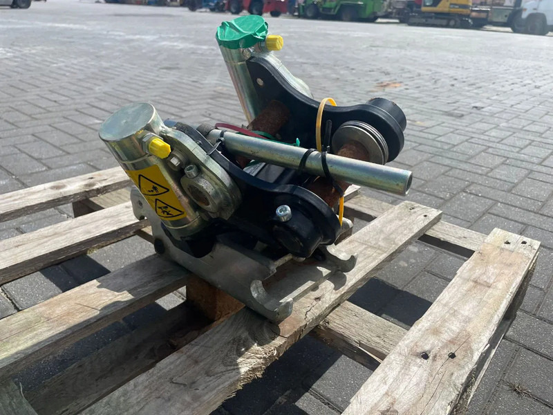 Sanderson STEELWRIST TMX S30 -180HA | TILT QUICKCOUPLER | TILTING COUPLER | NEW - Rotor basculante para Maquinaria de construcción: foto 5 Sanderson STEELWRIST TMX S30 -180HA | TILT QUICKCOUPLER | TILTING COUPLER | NEW - Rotor basculante para Maquinaria de construcción: foto 5