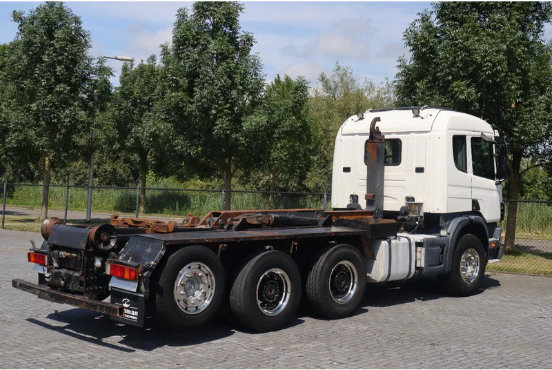 Scania P124-420 | 8X4 | HOOKLIFT | MANUAL | BIG AXLES | EURO 3 - Camión multibasculante: foto 5 Scania P124-420 | 8X4 | HOOKLIFT | MANUAL | BIG AXLES | EURO 3 - Camión multibasculante: foto 5