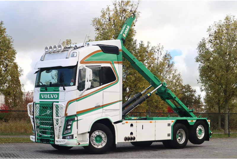 Volvo FH 16.750 | 6X2*4 | RETARDER | STEERING AXLE | JOAB HOOK | EURO 6 - Camión multibasculante: foto 1 Volvo FH 16.750 | 6X2*4 | RETARDER | STEERING AXLE | JOAB HOOK | EURO 6 - Camión multibasculante: foto 1