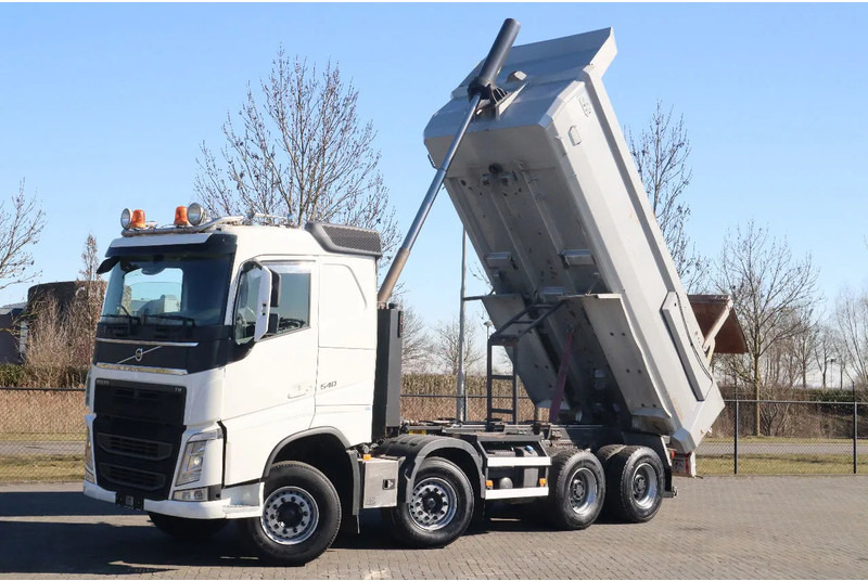 Volvo FH 540 8X4 TANDEMLIFT | BIG AXLES | RETARDER | VDS - Camión volquete: foto 1 Volvo FH 540 8X4 TANDEMLIFT | BIG AXLES | RETARDER | VDS - Camión volquete: foto 1