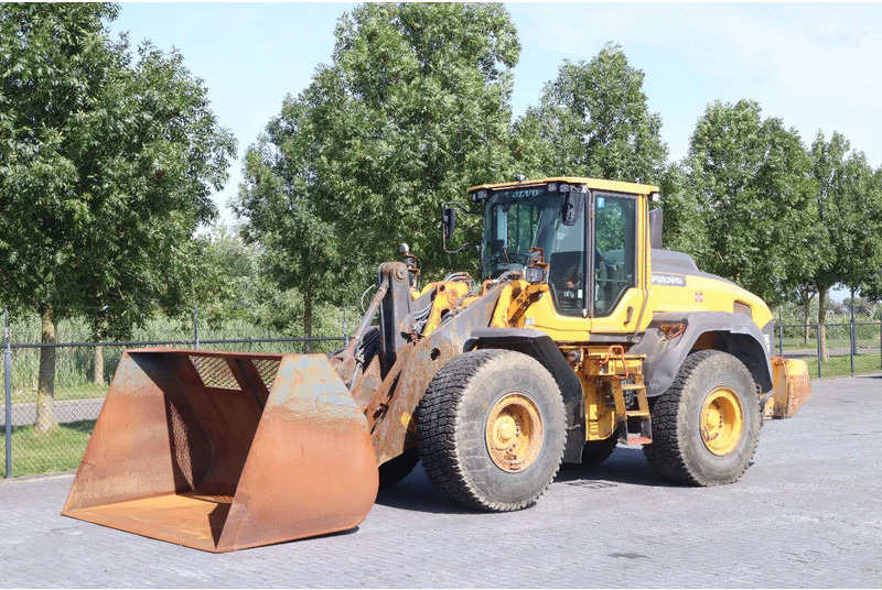 Volvo L120H | CDC | BBS | WEIGHT SYSTEM | QUICK COUPLER | BUCKET - Cargadora de ruedas: foto 2 Volvo L120H | CDC | BBS | WEIGHT SYSTEM | QUICK COUPLER | BUCKET - Cargadora de ruedas: foto 2