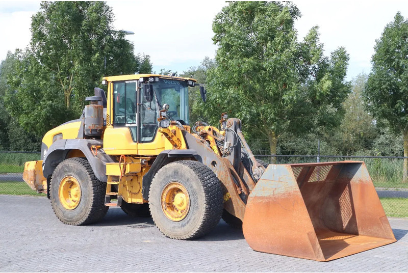 Volvo L120H | CDC | BBS | WEIGHT SYSTEM | QUICK COUPLER | BUCKET - Cargadora de ruedas: foto 5 Volvo L120H | CDC | BBS | WEIGHT SYSTEM | QUICK COUPLER | BUCKET - Cargadora de ruedas: foto 5