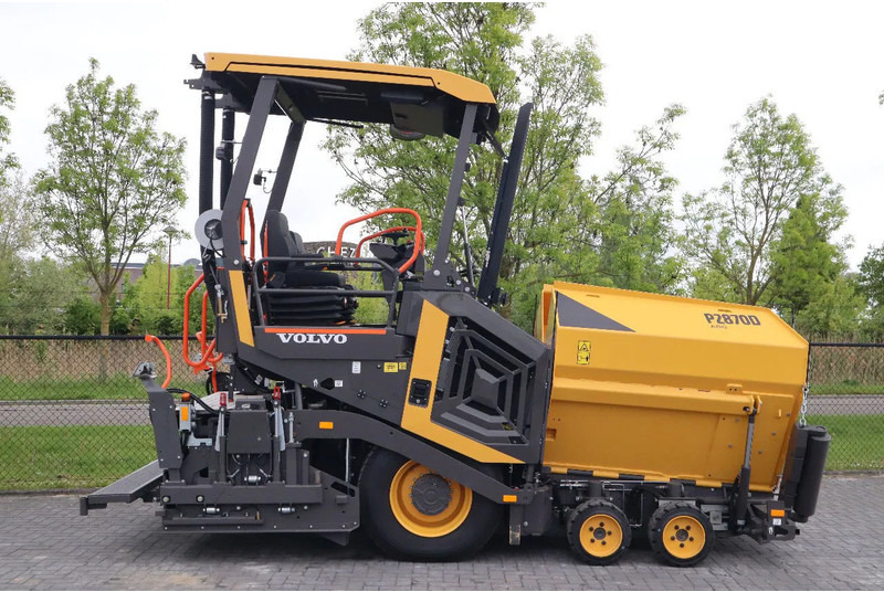 Volvo P2870 D ABG | ASPHALT PAVER | NEW / UNUSED | BOMAG BF300 - Construcción de carreteras: foto 4 Volvo P2870 D ABG | ASPHALT PAVER | NEW / UNUSED | BOMAG BF300 - Construcción de carreteras: foto 4