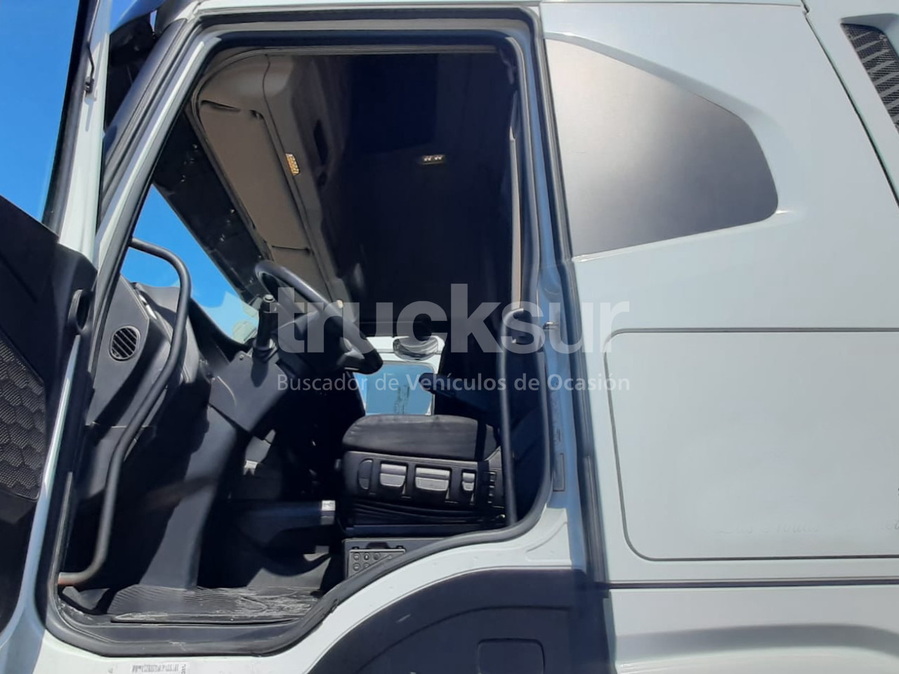 IVECO S-WAY AS440S51T/P - Cabeza tractora: foto 5 IVECO S-WAY AS440S51T/P - Cabeza tractora: foto 5