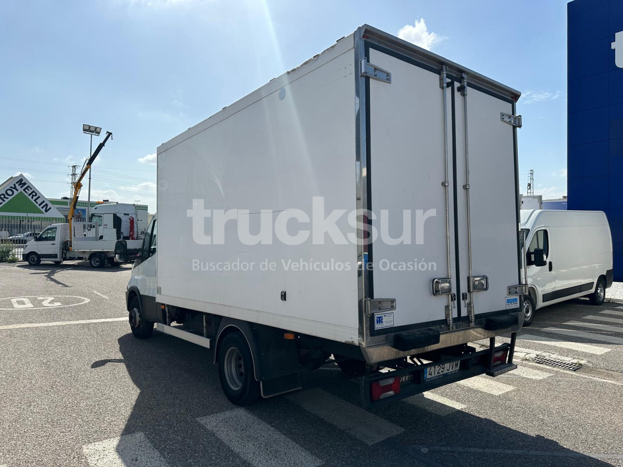 IVECO 70C15 THK - Camión caja cerrada: foto 5 IVECO 70C15 THK - Camión caja cerrada: foto 5
