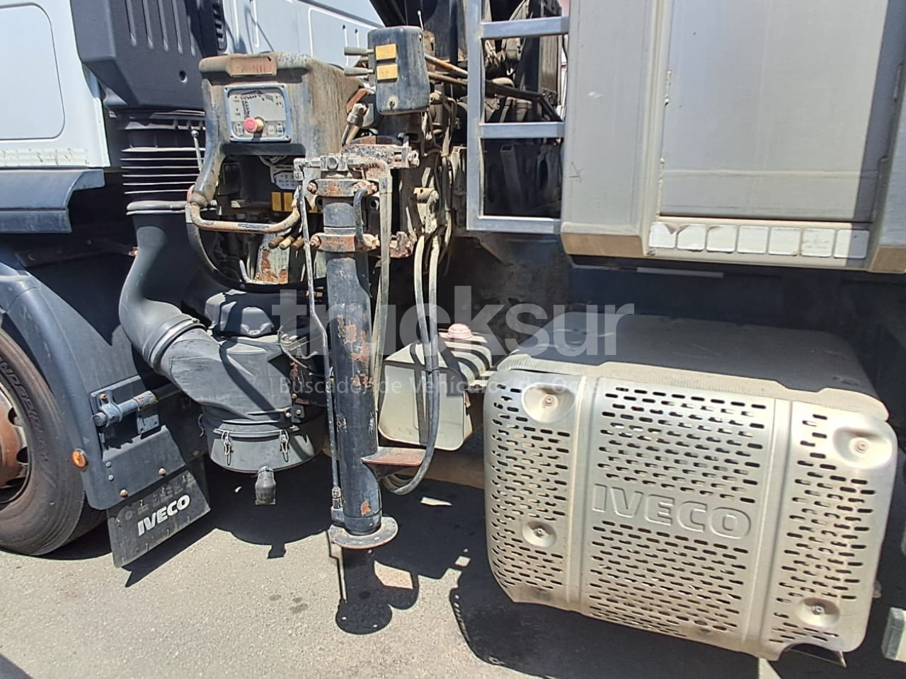 Leasing de IVECO AT260SY/PS 360CV ejes 6x2*4 IVECO AT260SY/PS 360CV ejes 6x2*4: foto 9 Leasing de IVECO AT260SY/PS 360CV ejes 6x2*4 IVECO AT260SY/PS 360CV ejes 6x2*4: foto 9