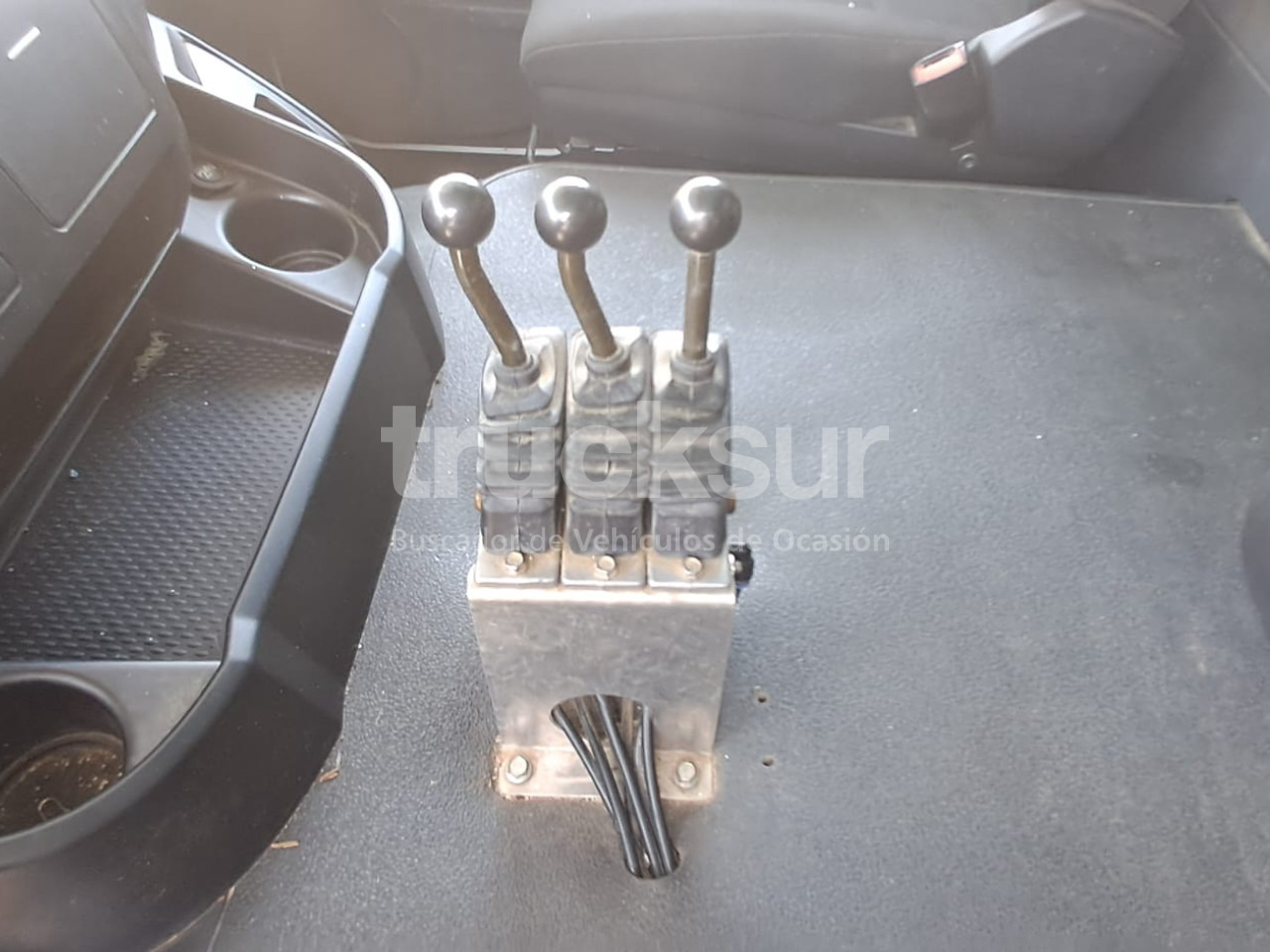 Leasing de IVECO AT260SY/PS 360CV ejes 6x2*4 IVECO AT260SY/PS 360CV ejes 6x2*4: foto 21 Leasing de IVECO AT260SY/PS 360CV ejes 6x2*4 IVECO AT260SY/PS 360CV ejes 6x2*4: foto 21