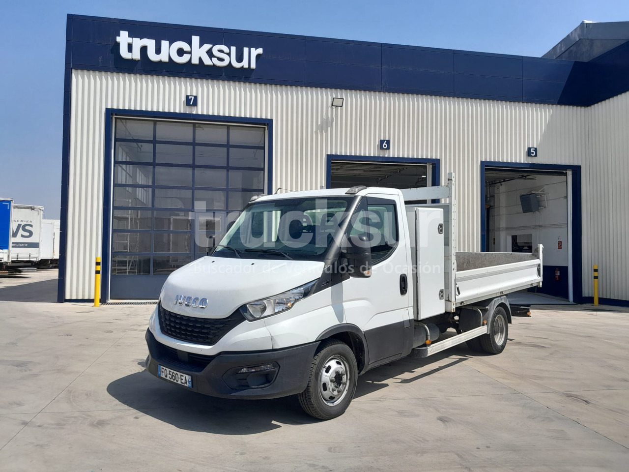 IVECO DAILY 35C14 - Remolque volquete: foto 2 IVECO DAILY 35C14 - Remolque volquete: foto 2