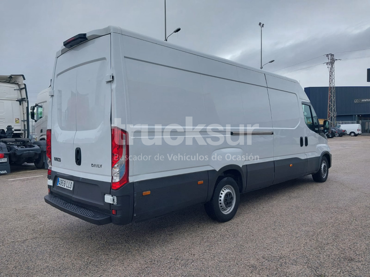 IVECO DAILY 35S16 - Furgoneta caja cerrada: foto 4 IVECO DAILY 35S16 - Furgoneta caja cerrada: foto 4