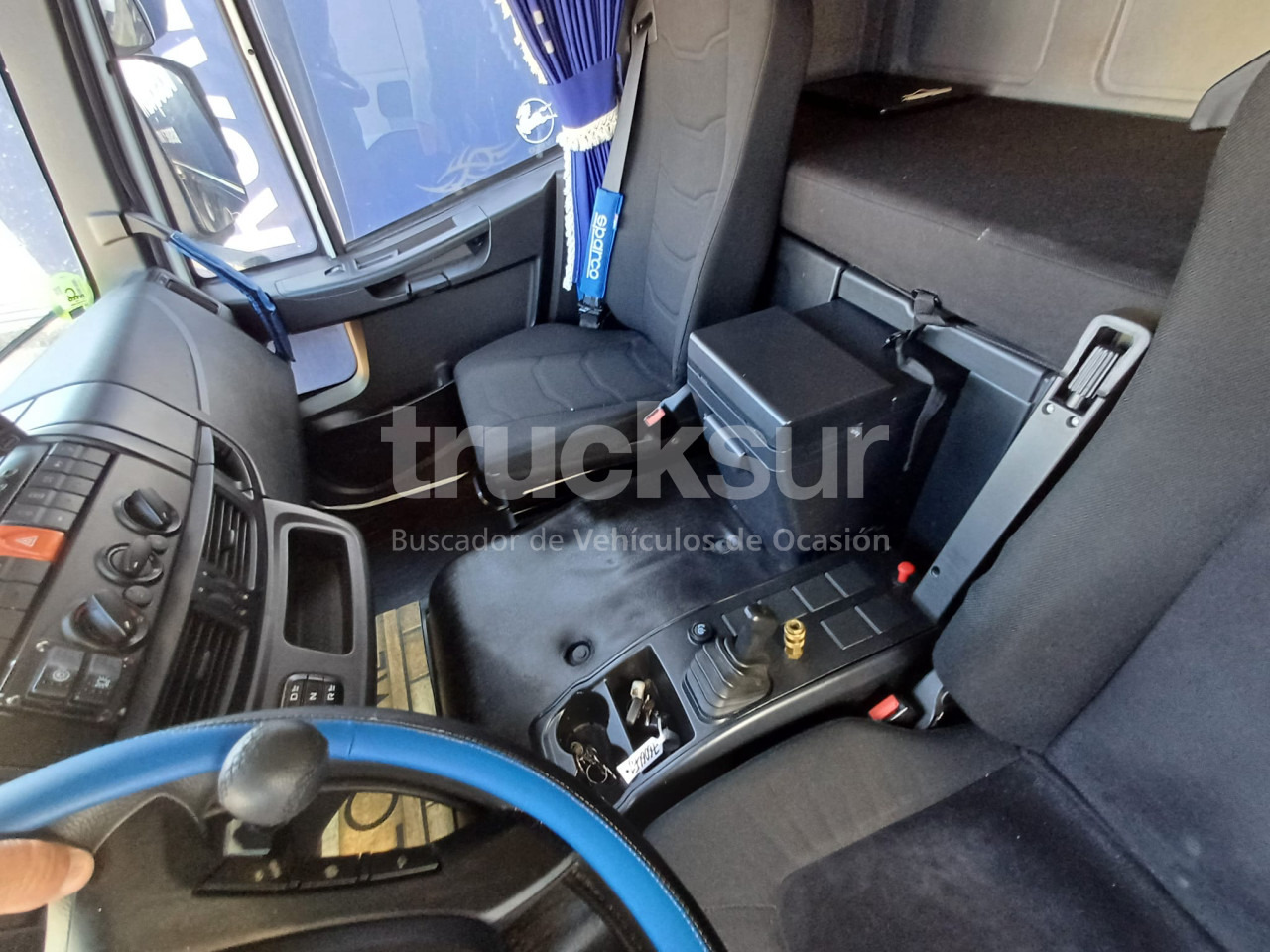 Foto del interior 1: Camión frigorífico IVECO EUROCARGO ML 180E32/FP