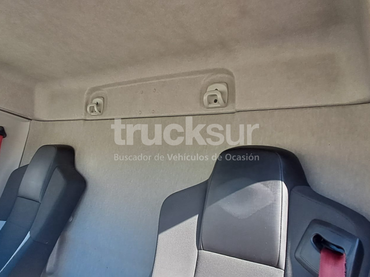 Camión frigorífico RENAULT D13.240: foto 28