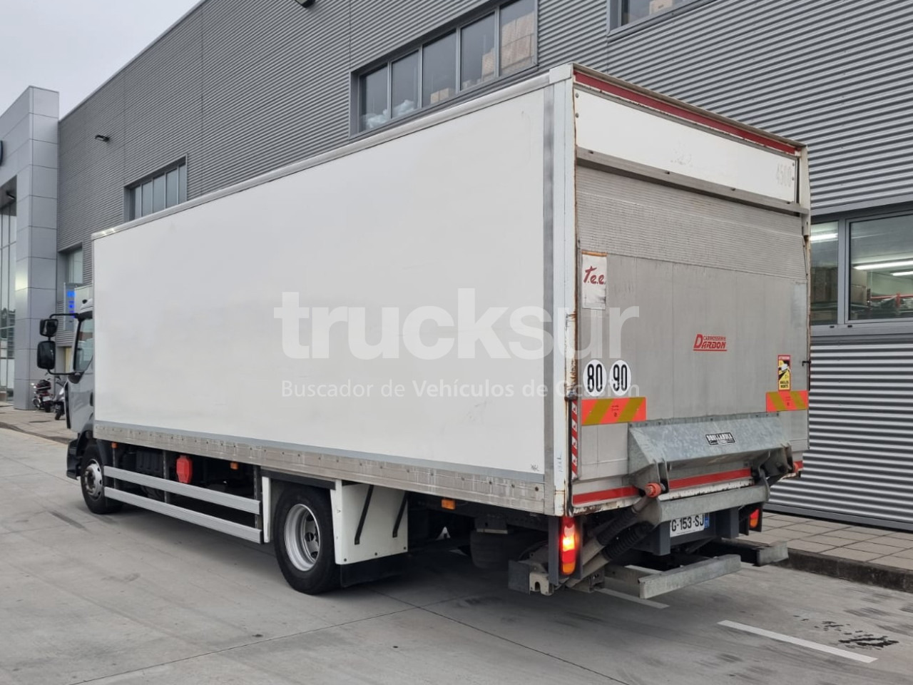 RENAULT D14.240 - Camión caja cerrada: foto 3 RENAULT D14.240 - Camión caja cerrada: foto 3