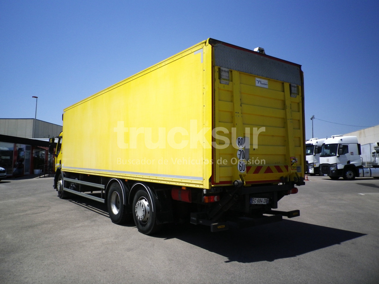 RENAULT D380.26 6X2*4 ejes 6x2*4 - Camión caja cerrada: foto 5 RENAULT D380.26 6X2*4 ejes 6x2*4 - Camión caja cerrada: foto 5