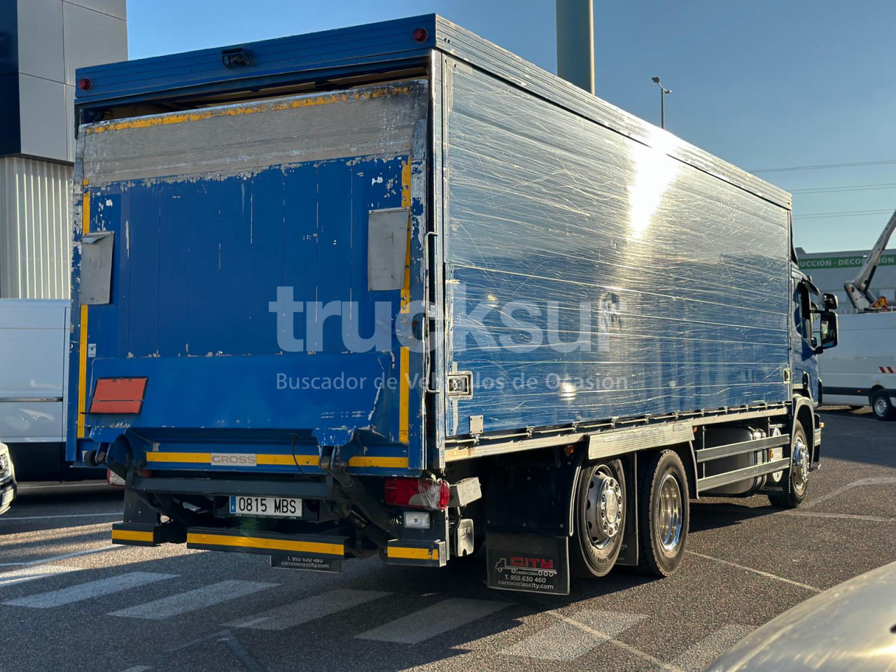 SCANIA P 280 ejes 6x2*4 - Camión caja cerrada: foto 3 SCANIA P 280 ejes 6x2*4 - Camión caja cerrada: foto 3