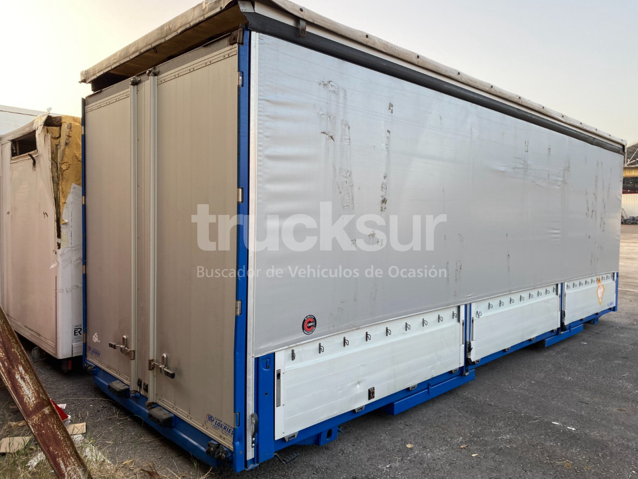 SCANIA SEMITAULINER AUTOPORTANTE - Toldo carrocería: foto 2 SCANIA SEMITAULINER AUTOPORTANTE - Toldo carrocería: foto 2
