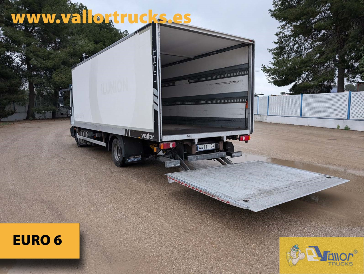 IVECO 100E22 - Camión caja cerrada: foto 2 IVECO 100E22 - Camión caja cerrada: foto 2