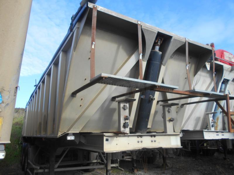 Benalu - Semirremolque volquete: foto 2 Benalu - Semirremolque volquete: foto 2