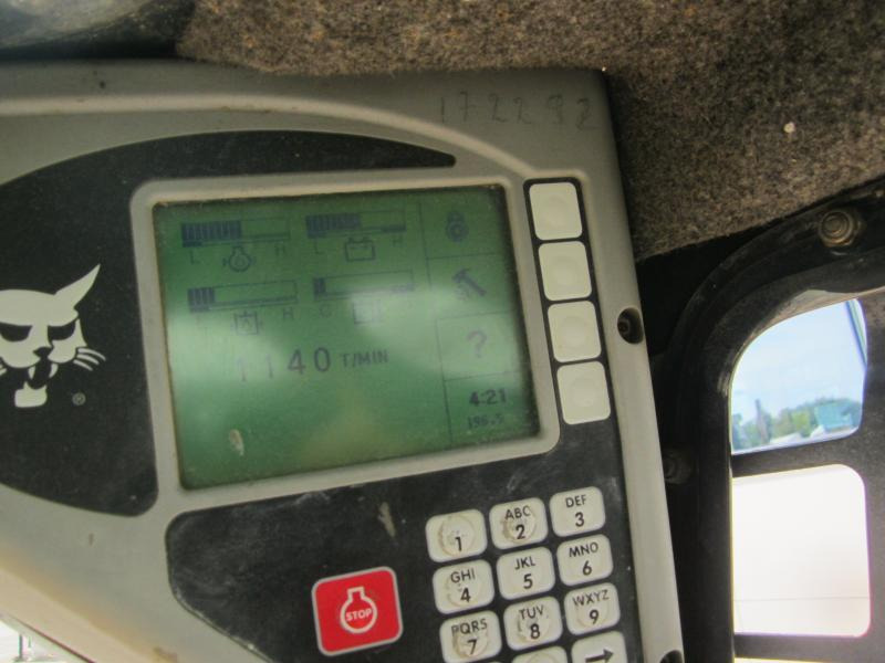 Minicargadora Bobcat S130: foto 11