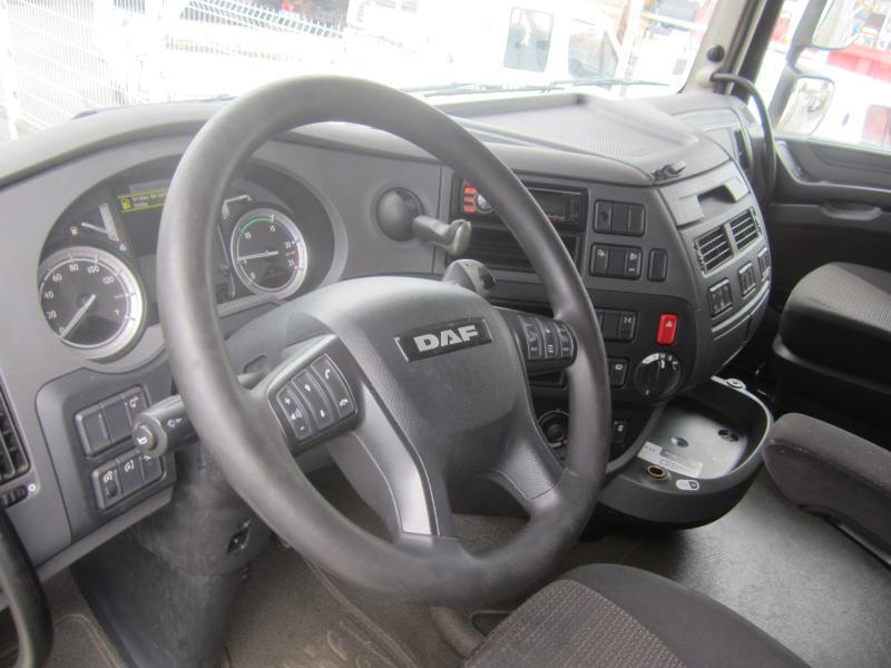 Foto del interior 1: Cabeza tractora DAF XF 460
