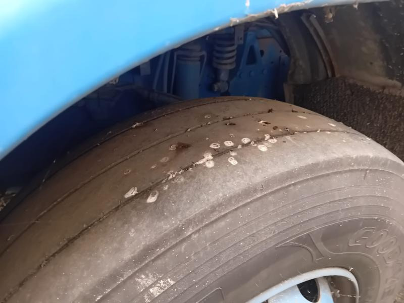 DAF CF 75.250 - Camión caja cerrada: foto 3 DAF CF 75.250 - Camión caja cerrada: foto 3