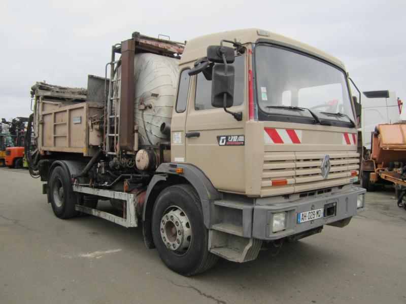 Renault G 270 - Camión cisterna: foto 2 Renault G 270 - Camión cisterna: foto 2