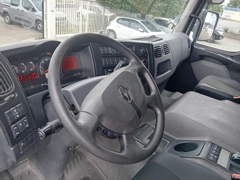 Renault Gamme D 280.19 - Camión caja cerrada: foto 3 Renault Gamme D 280.19 - Camión caja cerrada: foto 3