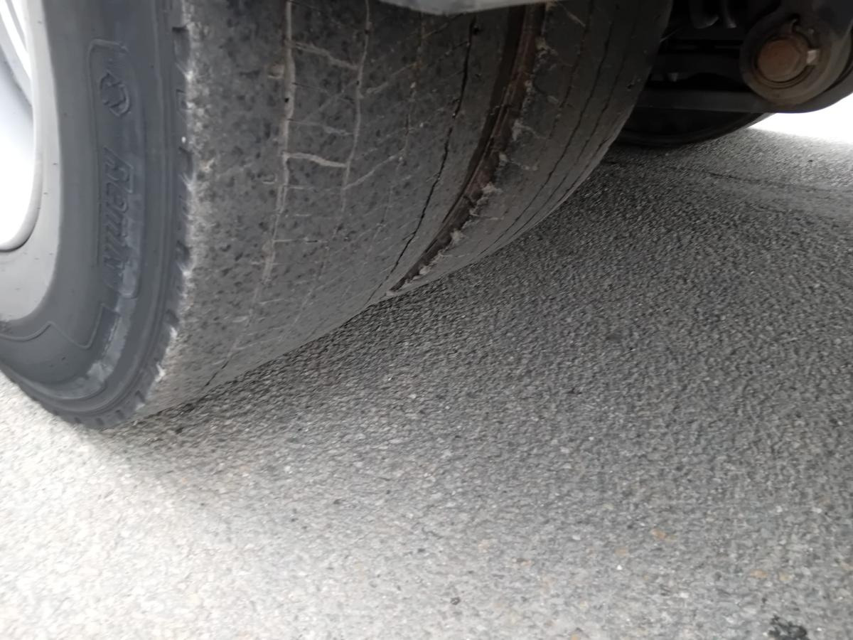 Renault Gamme D 280.19 - Camión caja cerrada: foto 5 Renault Gamme D 280.19 - Camión caja cerrada: foto 5