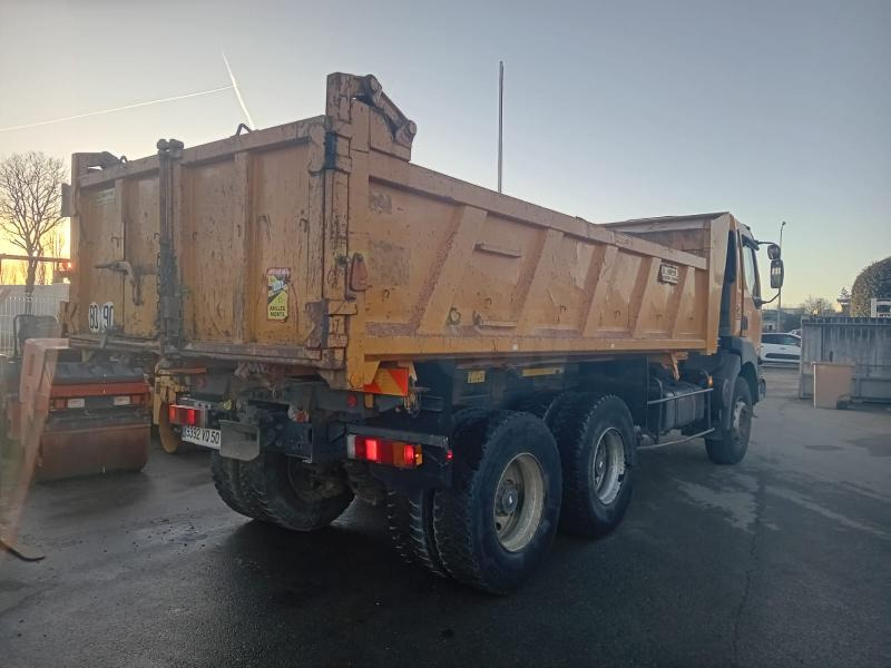Renault Kerax 340 - Camión volquete: foto 4 Renault Kerax 340 - Camión volquete: foto 4