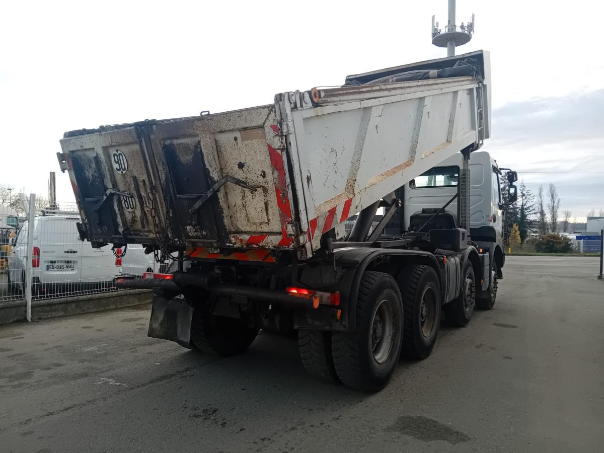 Renault Kerax 430 DXI - Camión volquete: foto 2 Renault Kerax 430 DXI - Camión volquete: foto 2
