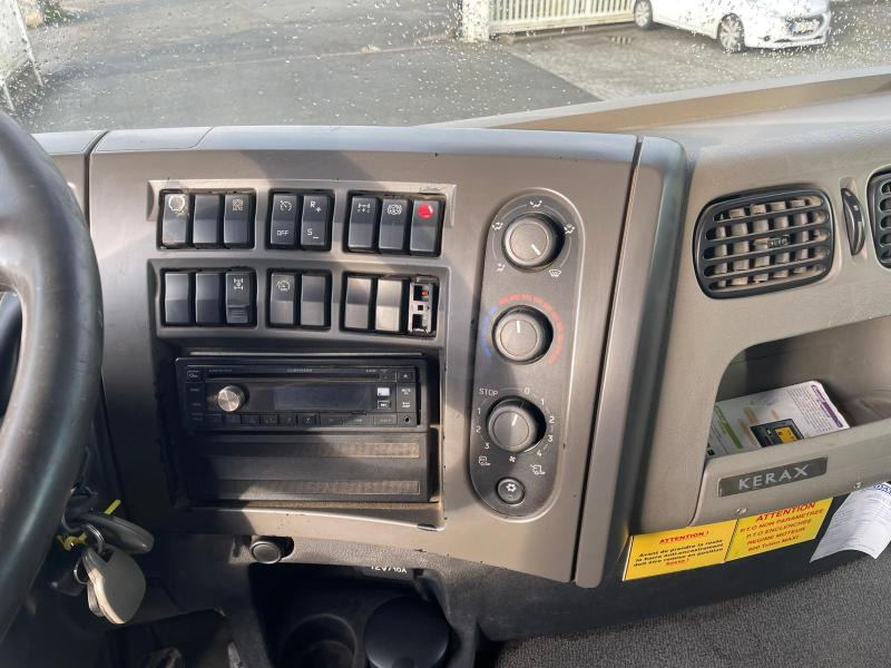 Camión volquete Renault Kerax 450 DXi: foto 11