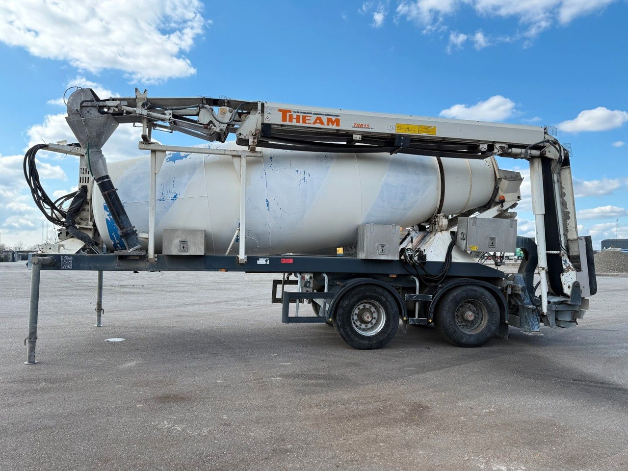 De Buf BM 12-36-2SPR w/ Belt Theam TSR15 / Beton - Semirremolque hormigonera: foto 1 De Buf BM 12-36-2SPR w/ Belt Theam TSR15 / Beton - Semirremolque hormigonera: foto 1