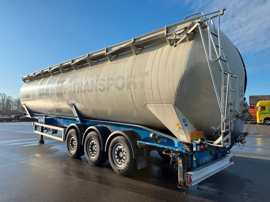 Feldbinder 3 axle 63 m3 Silo trailer - Semirremolque silo: foto 4 Feldbinder 3 axle 63 m3 Silo trailer - Semirremolque silo: foto 4