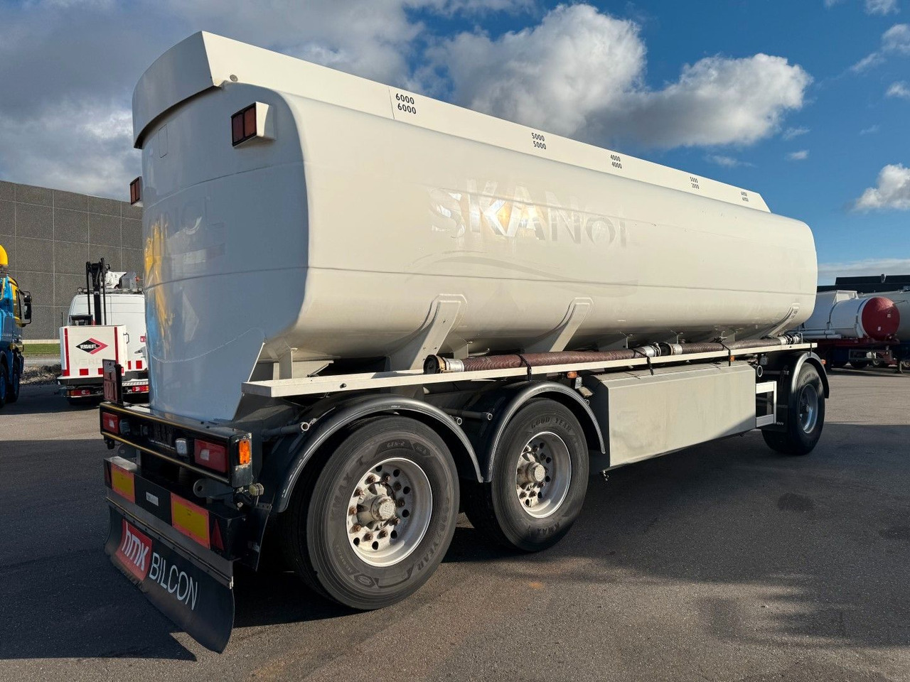 HMK Bilcon 27.000 l. ADR Tank 5 compartment - Remolque cisterna: foto 3 HMK Bilcon 27.000 l. ADR Tank 5 compartment - Remolque cisterna: foto 3