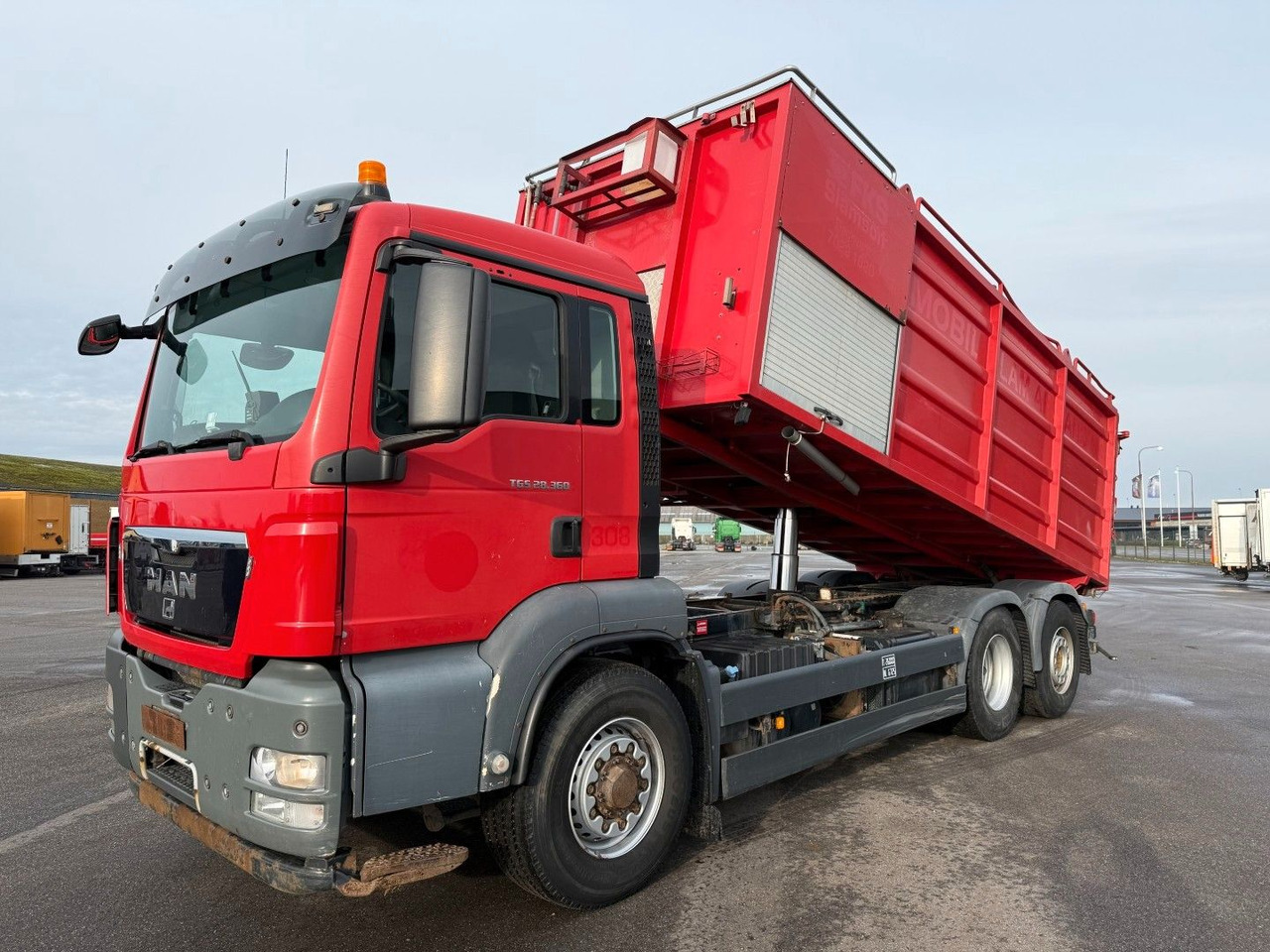 MAN TGS 28.360 6x4H*4 Hydrodrive / Simon Moos KSA MAN TGS 28.360 6x4H*4 Hydrodrive/Moos KSA VacuDrain - Limpieza de alcantarillado: foto 1 MAN TGS 28.360 6x4H*4 Hydrodrive / Simon Moos KSA MAN TGS 28.360 6x4H*4 Hydrodrive/Moos KSA VacuDrain - Limpieza de alcantarillado: foto 1