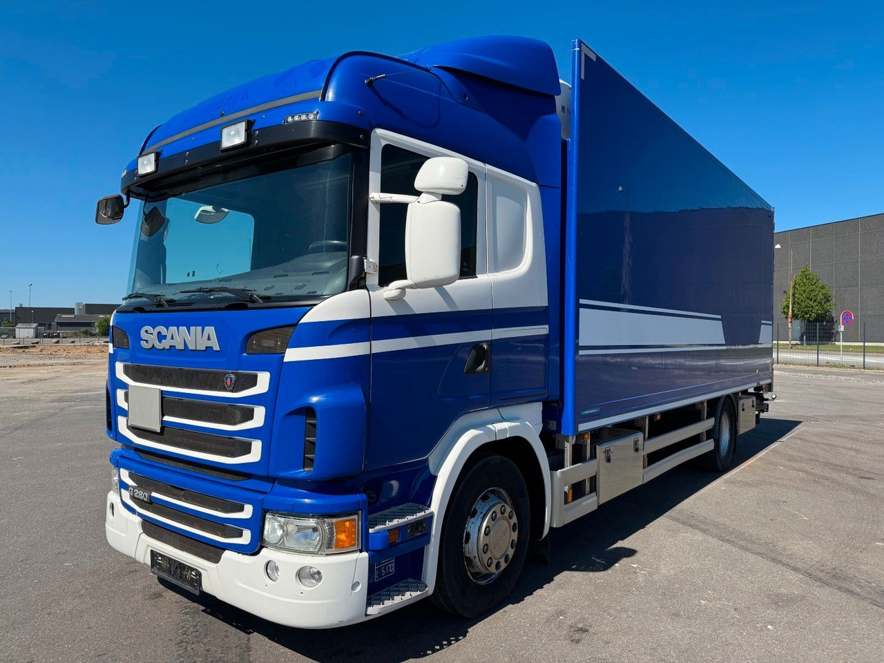 Scania G280 4x2 TK -800R Isokoffer Euro 6 - Camión caja cerrada: foto 1 Scania G280 4x2 TK -800R Isokoffer Euro 6 - Camión caja cerrada: foto 1