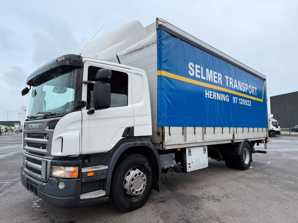 Scania P230 4x2 MNB 7,20 m. Tilt - Taillift - Camión lona: foto 1 Scania P230 4x2 MNB 7,20 m. Tilt - Taillift - Camión lona: foto 1