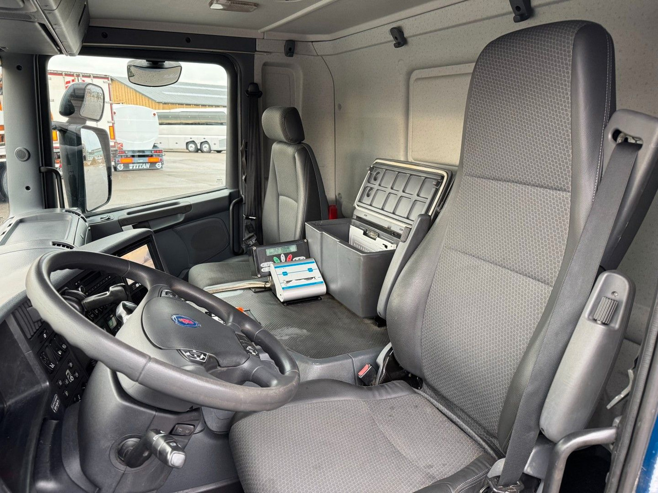 Scania P320 6x2*4 Euro 6 NTM 21 m3 - Camión de basura: foto 5 Scania P320 6x2*4 Euro 6 NTM 21 m3 - Camión de basura: foto 5