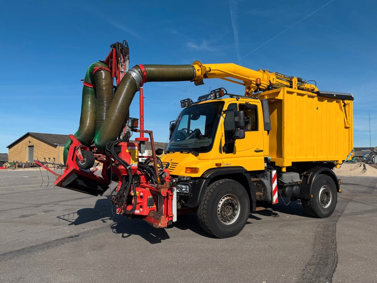 Unimog U500 4x4 / Dücker Kipper / Saug / Mäher MKT 15R - Camión volquete: foto 1 Unimog U500 4x4 / Dücker Kipper / Saug / Mäher MKT 15R - Camión volquete: foto 1