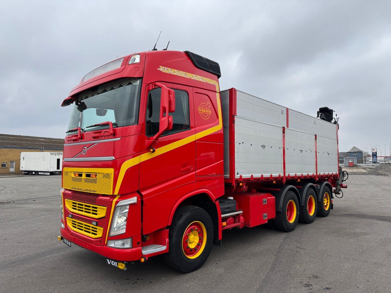 Volvo FH500 8x4*4 Tipper / Kipper (No Crane) - Camión volquete: foto 1 Volvo FH500 8x4*4 Tipper / Kipper (No Crane) - Camión volquete: foto 1
