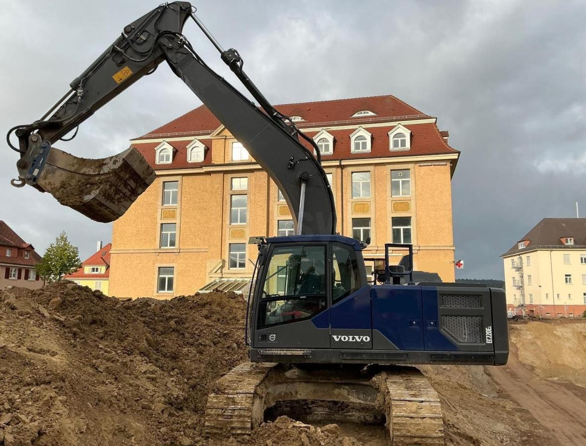 Excavadora de cadenas Volvo EC220EL: foto 1