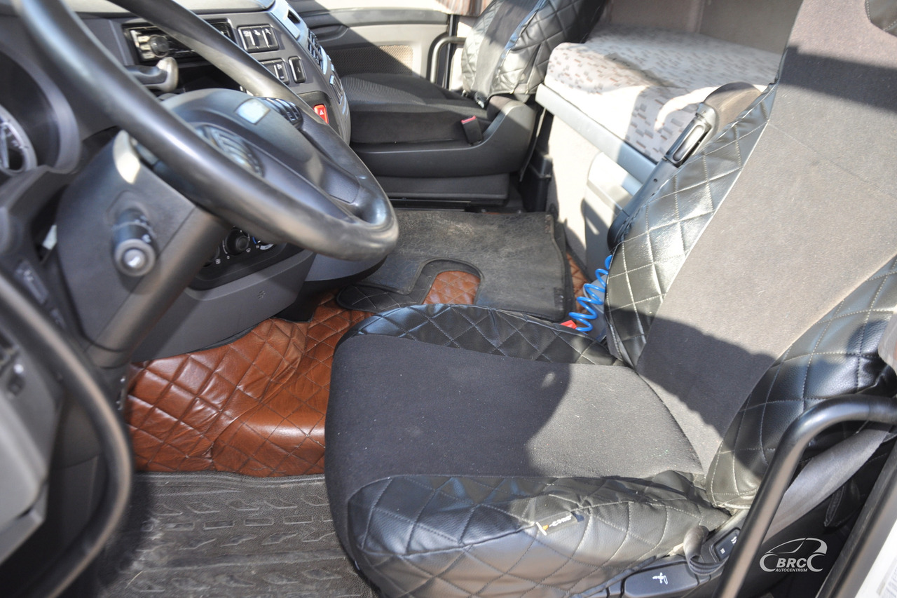 Cabeza tractora DAF XF: foto 10 Cabeza tractora DAF XF: foto 10