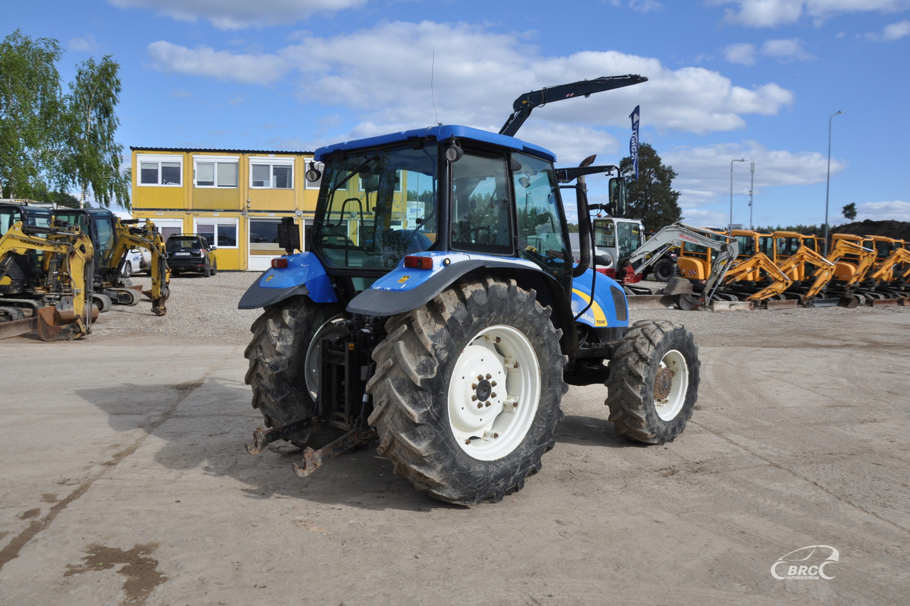 New Holland T5060 - Tractor: foto 5 New Holland T5060 - Tractor: foto 5