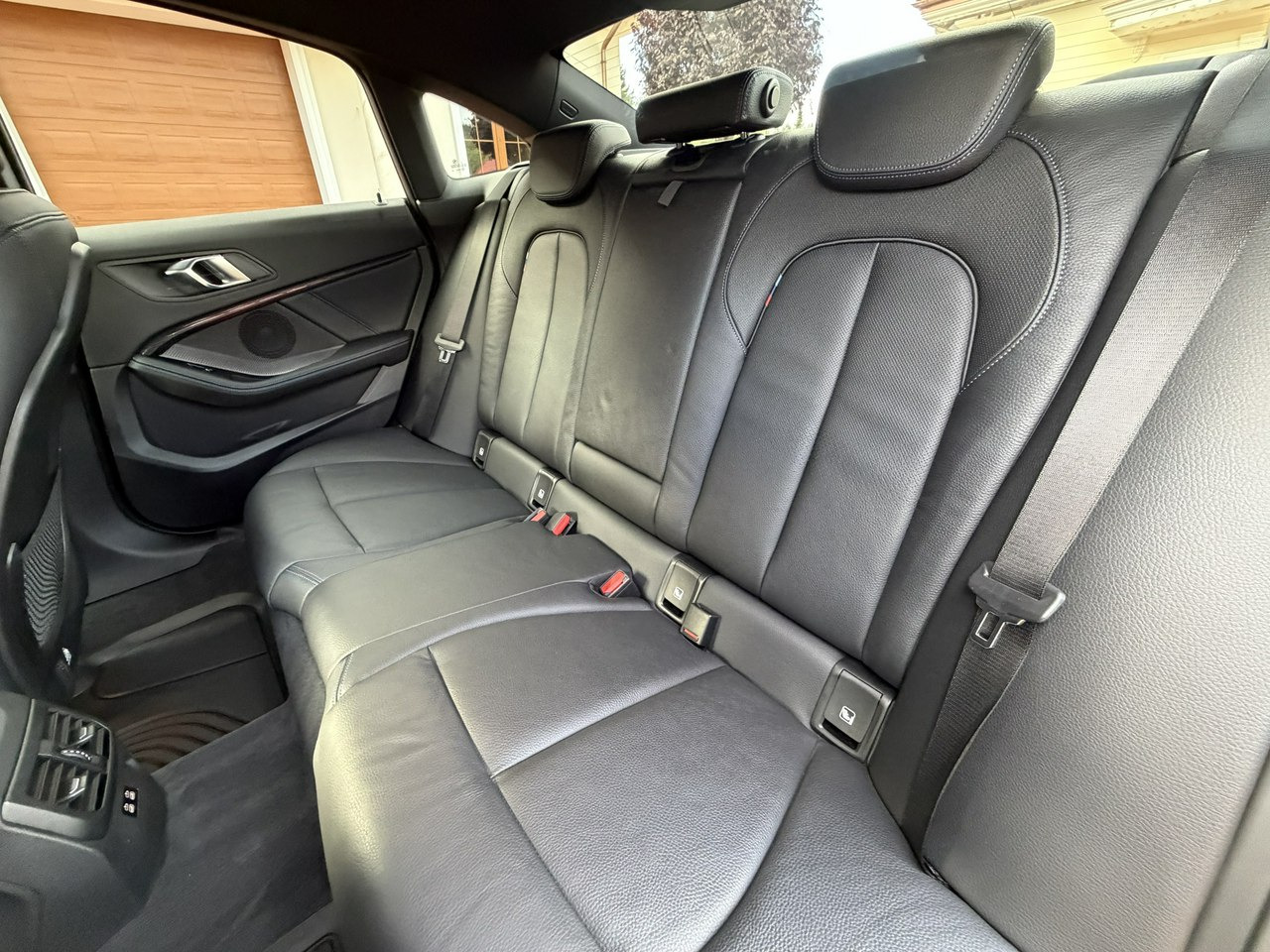 Sedan BMW 220: foto 40