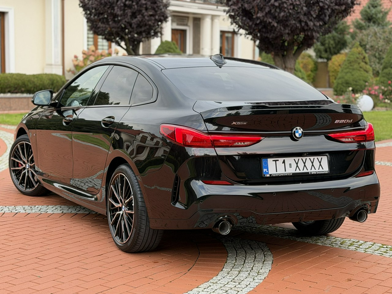 Sedan BMW 220: foto 16