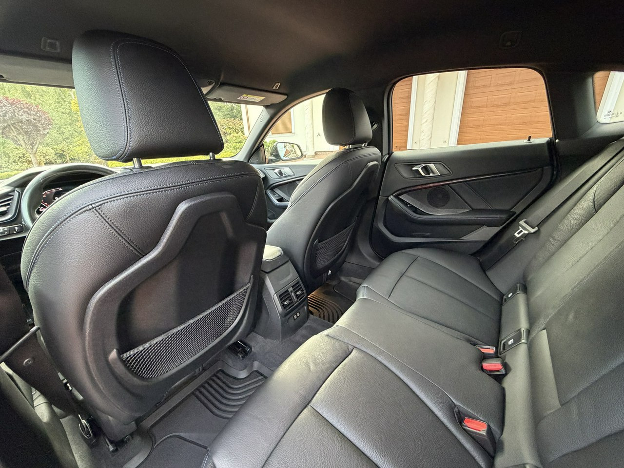 Sedan BMW 220: foto 39