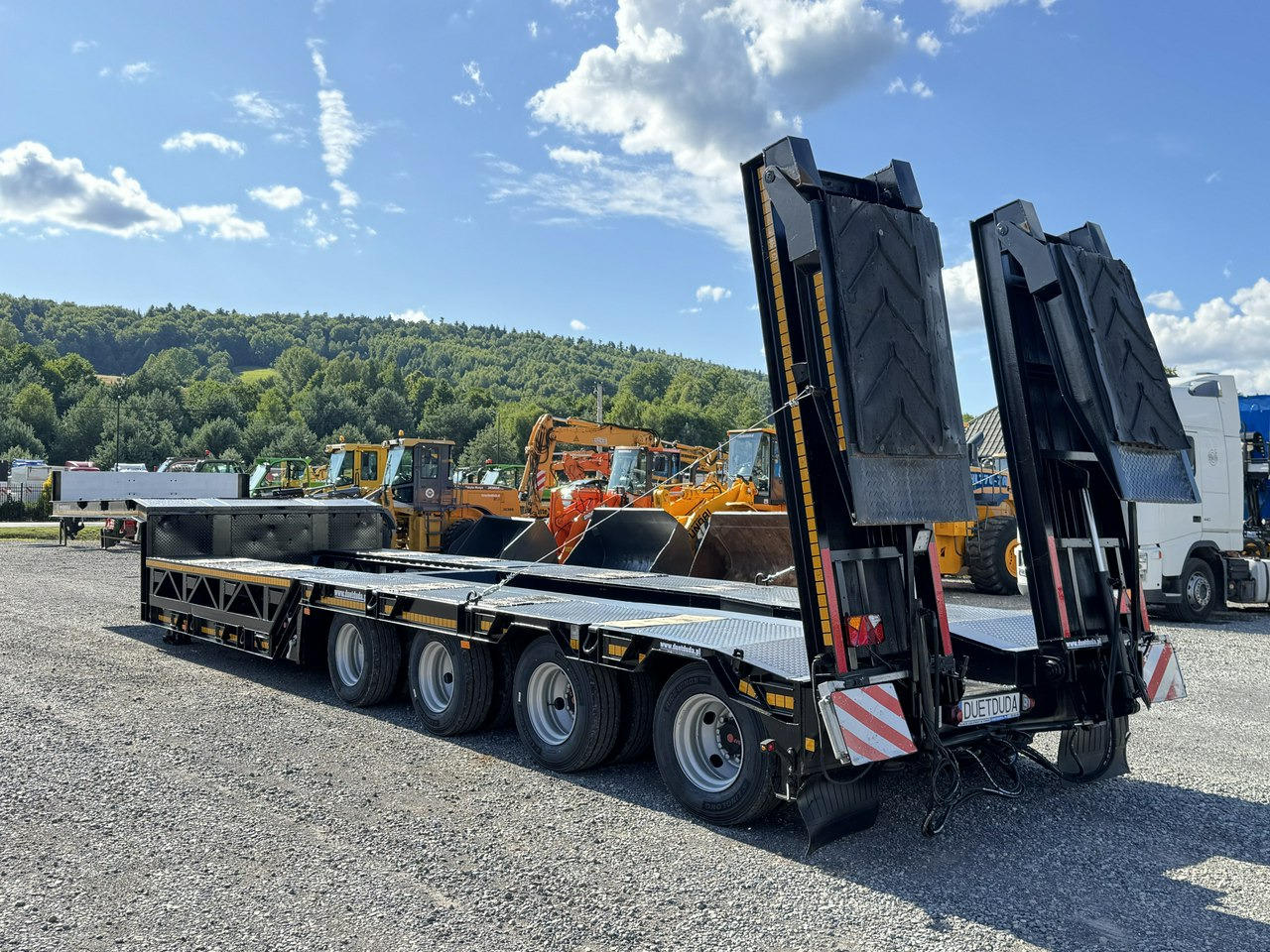 Bodex 4 osiowa NN4J Niskopodwoziówka Niskopodwozie Nowe Opony - Semirremolque góndola rebajadas: foto 1 Bodex 4 osiowa NN4J Niskopodwoziówka Niskopodwozie Nowe Opony - Semirremolque góndola rebajadas: foto 1