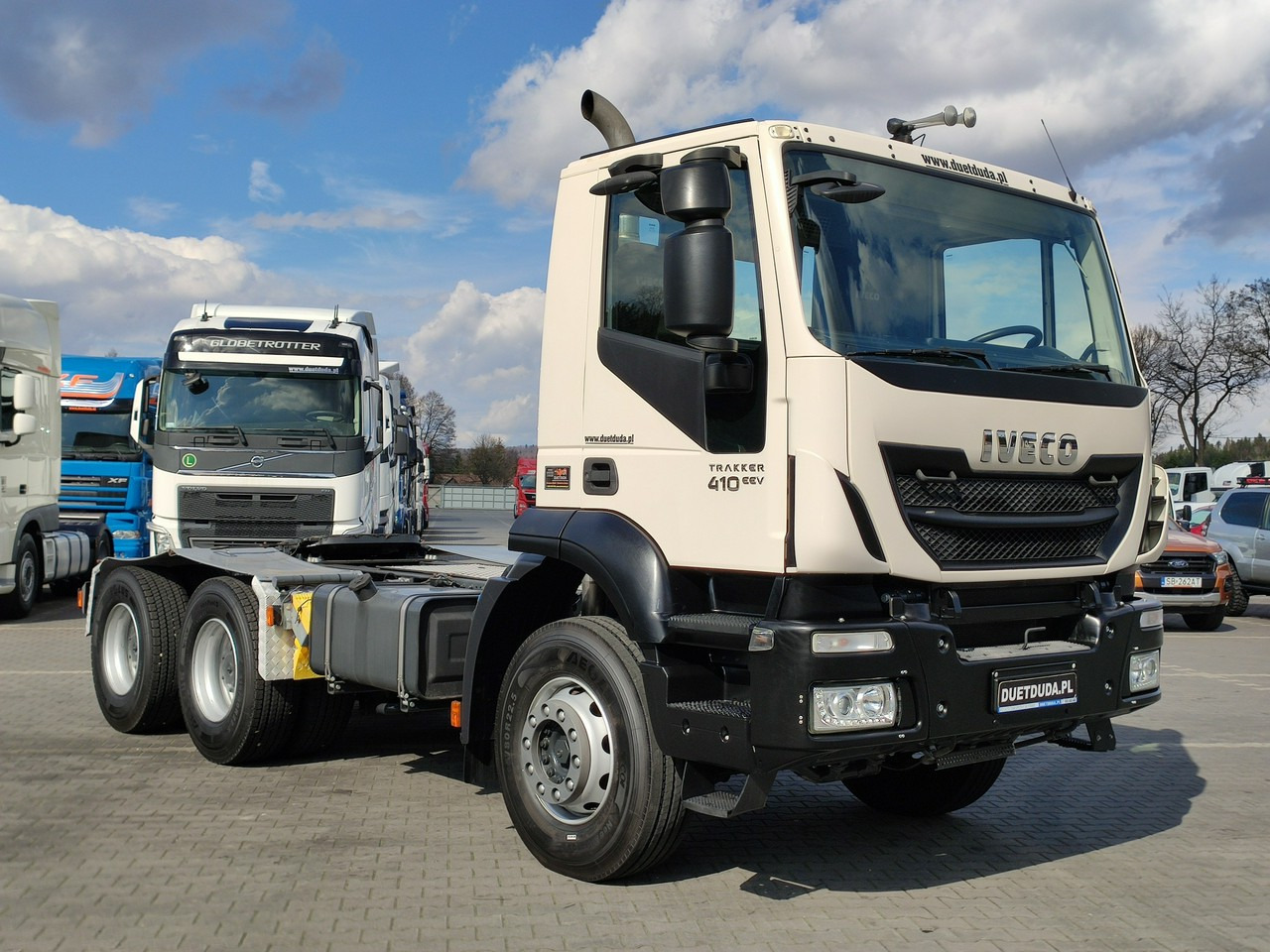 Iveco Trakerr 26.410 6x4 Manual Mały Przebieg tylko-46000km - Cabeza tractora: foto 2 Iveco Trakerr 26.410 6x4 Manual Mały Przebieg tylko-46000km - Cabeza tractora: foto 2